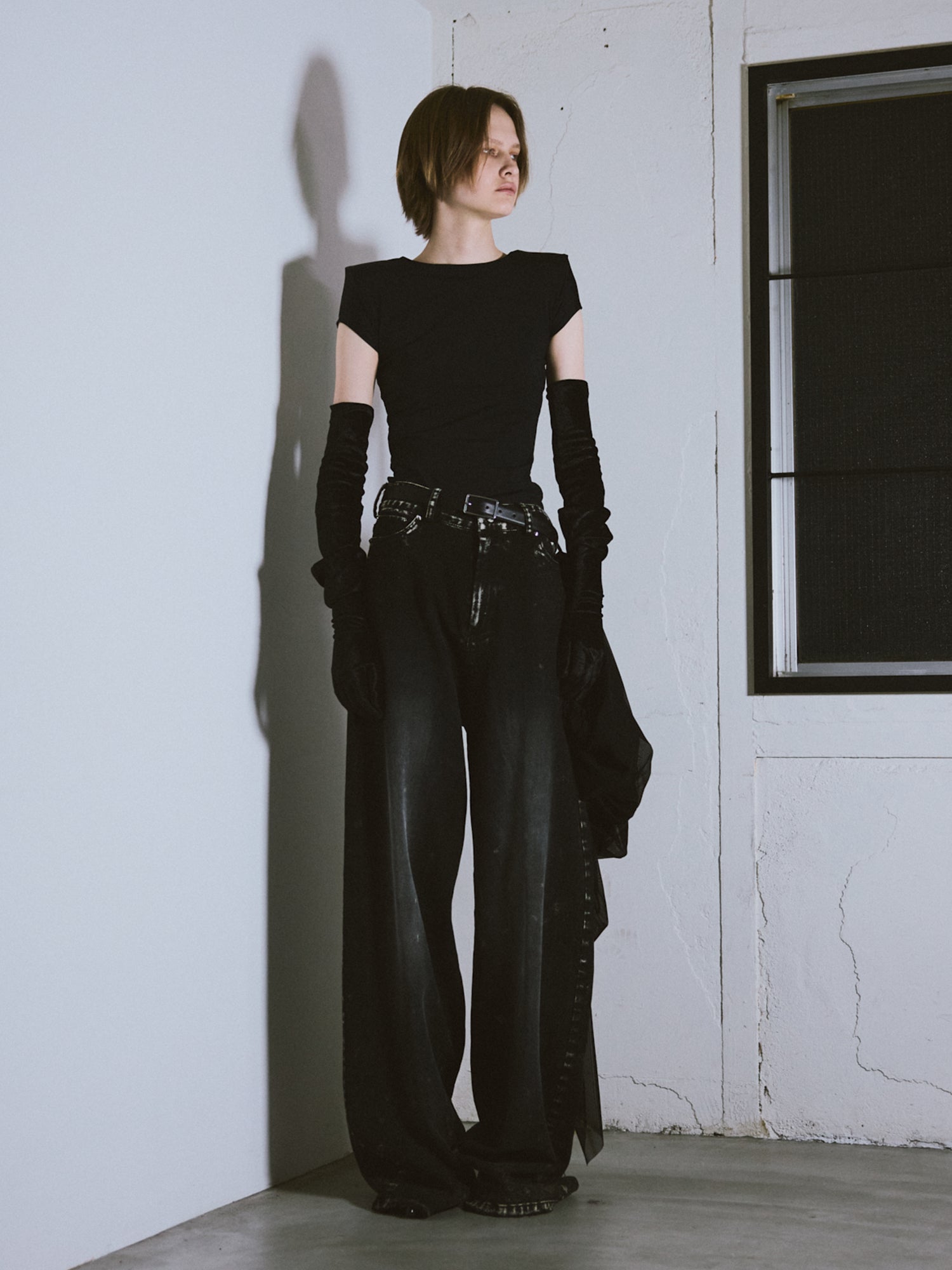 Big black damaged jeans