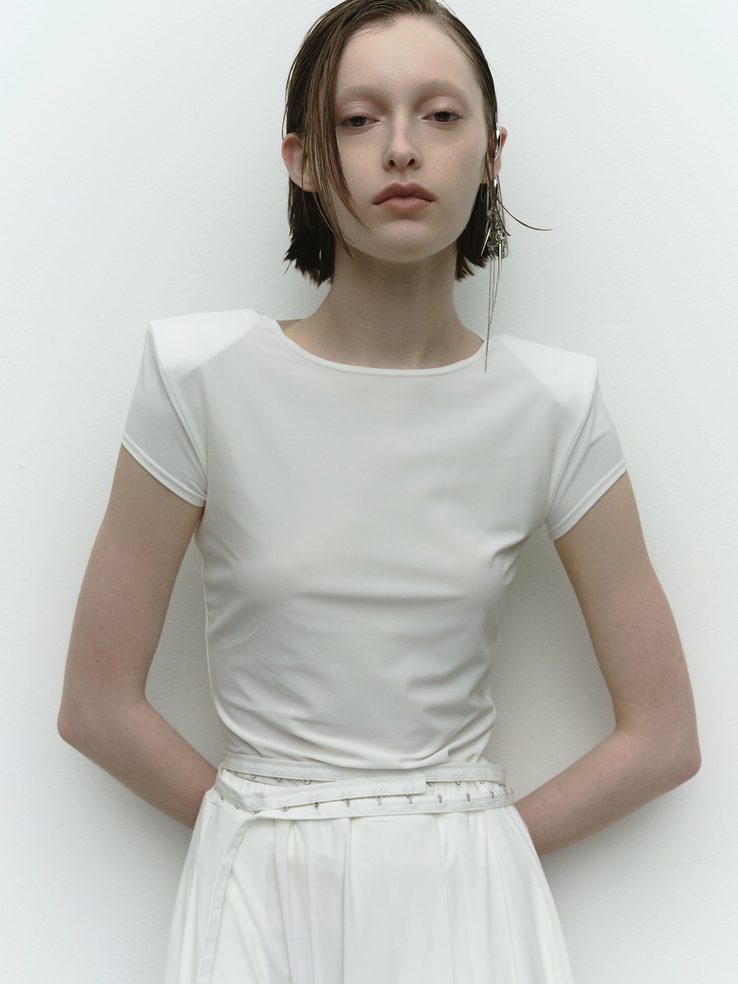 Shoulder Pad Mini Sleeve Top / White