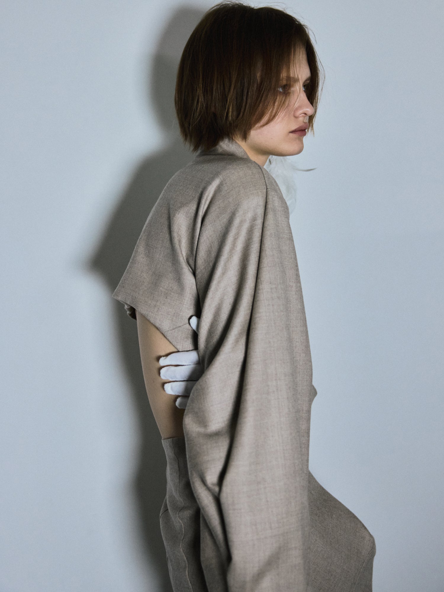 Back seamless Tuck Sleeve Jacket / Beige