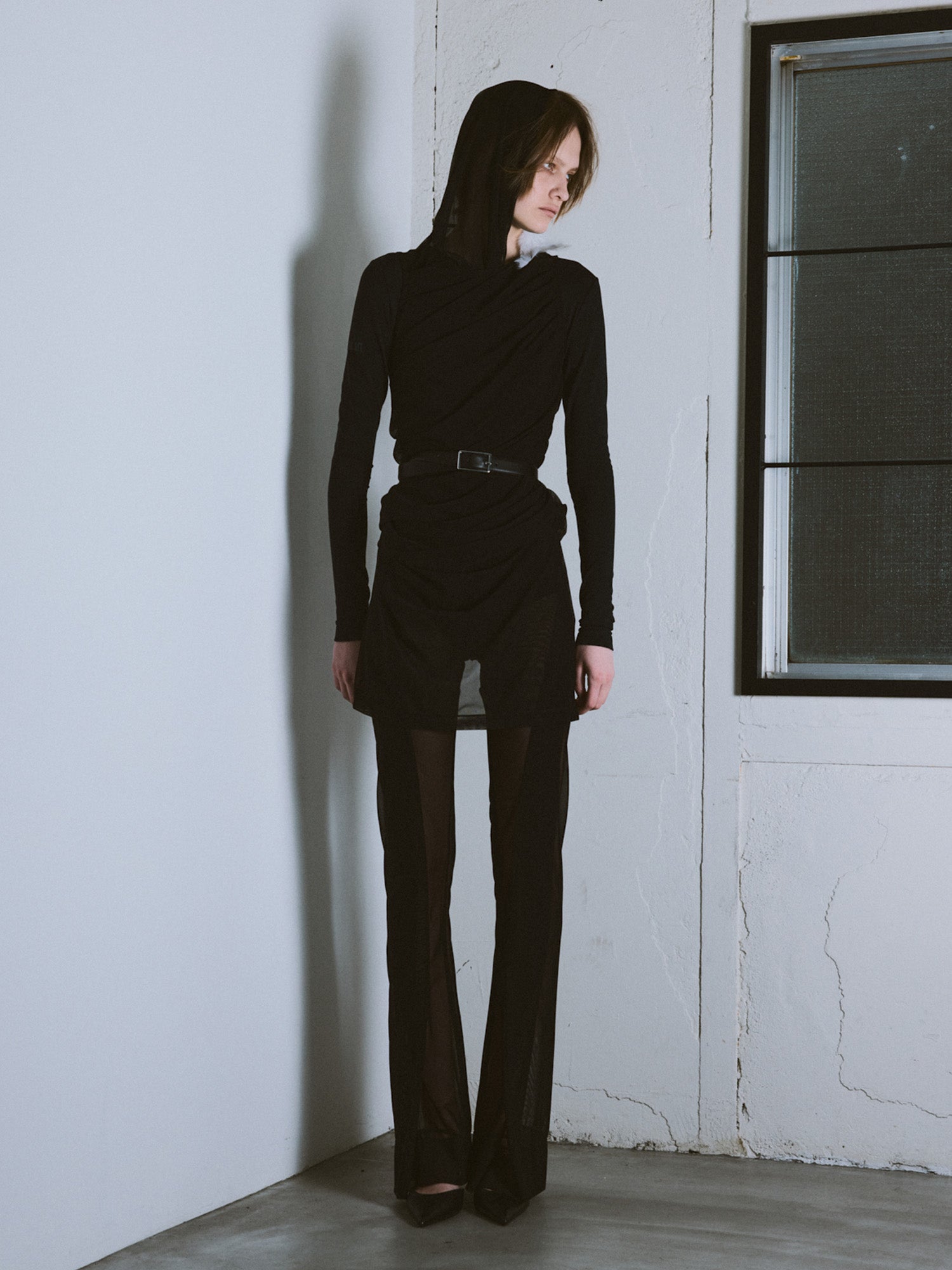 Sheer Drape Lifted Back Hooded Top / Black