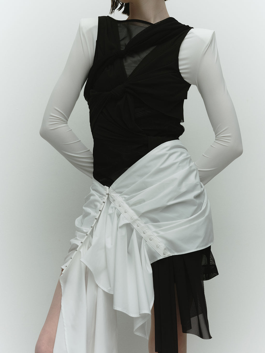 YUU Sheer Top / Black