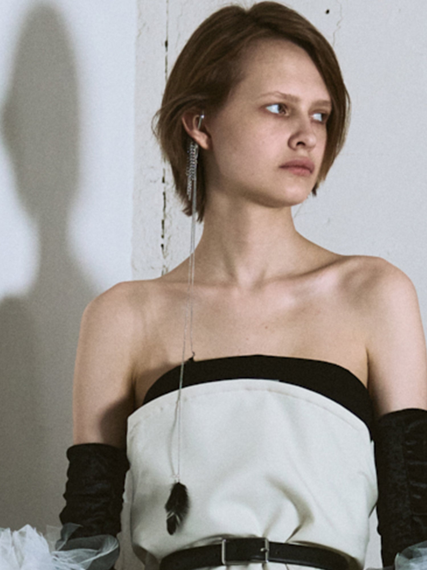 Resonance of a Bird Ear Cuf