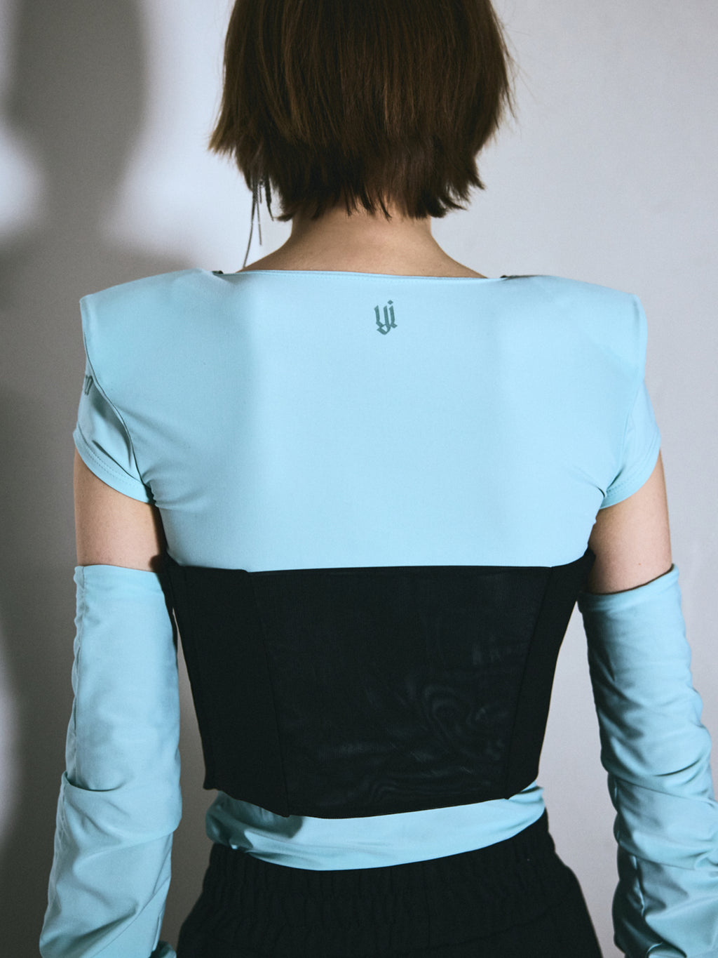 Shoulder pad mini sleeve tops / Sky