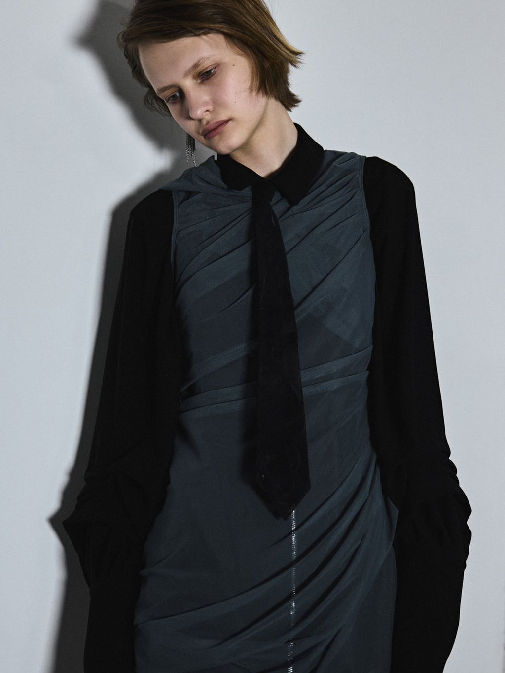 Sheer Drape Lifted Back Hooded Top / Gray