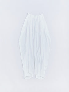 Knees tuck pants / White