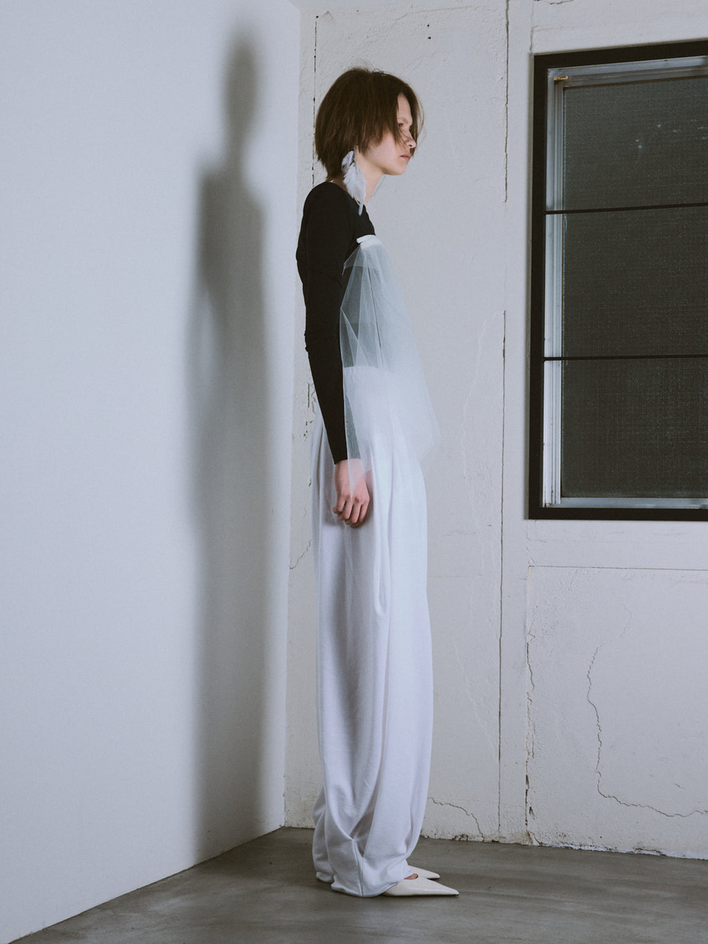 Sweat knees tuck pants / White